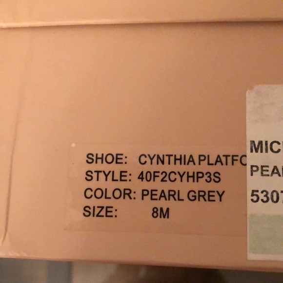 Michael Kors Cynthia Platform Pearl Grey Heels - Picture 8 of 8